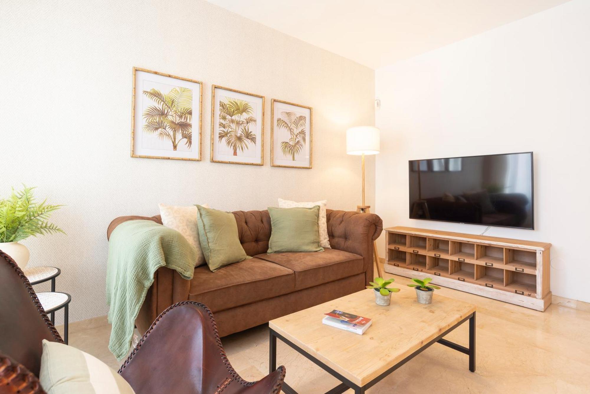 Apartment & Pool In Malaga City Center Exteriör bild