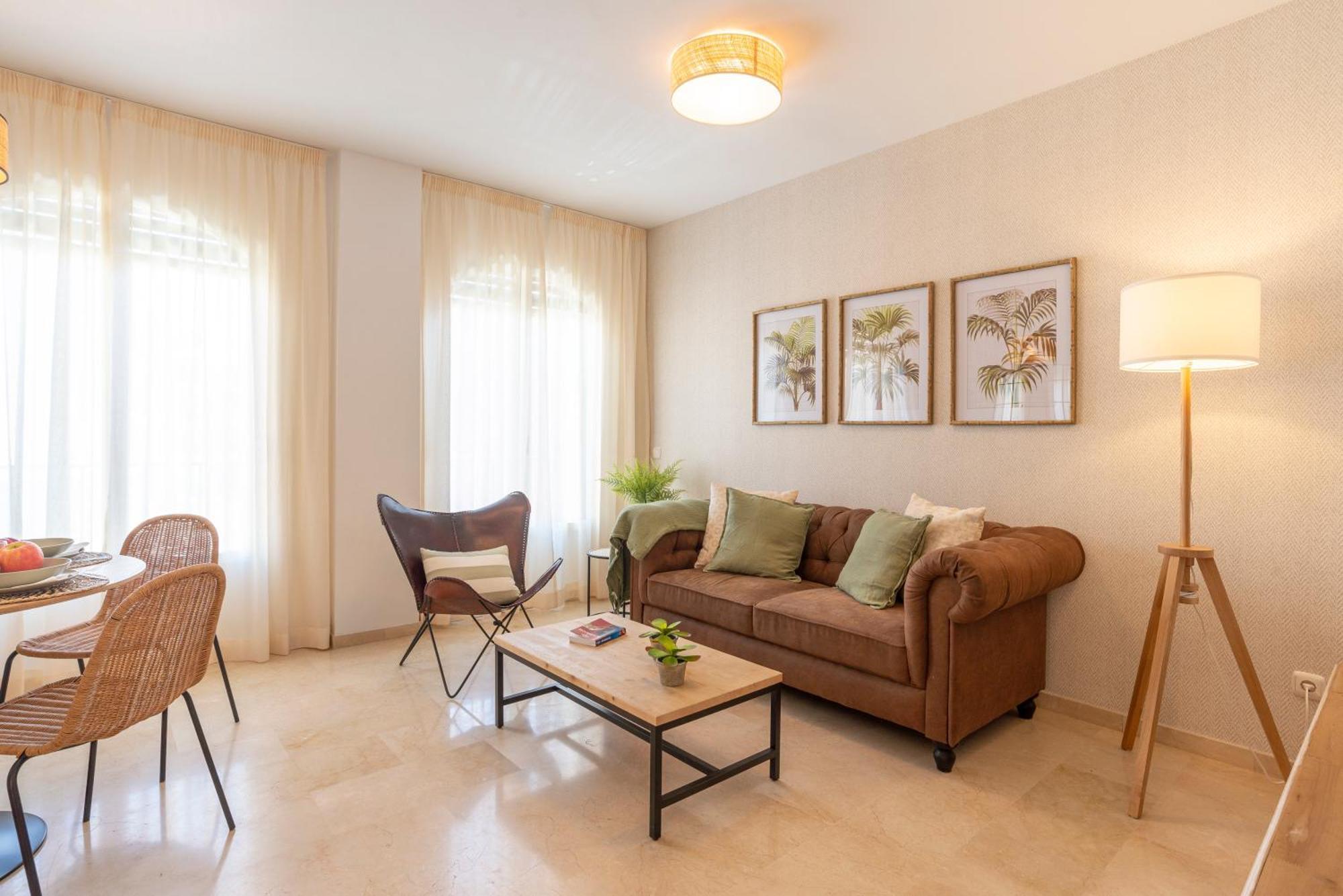 Apartment & Pool In Malaga City Center Exteriör bild